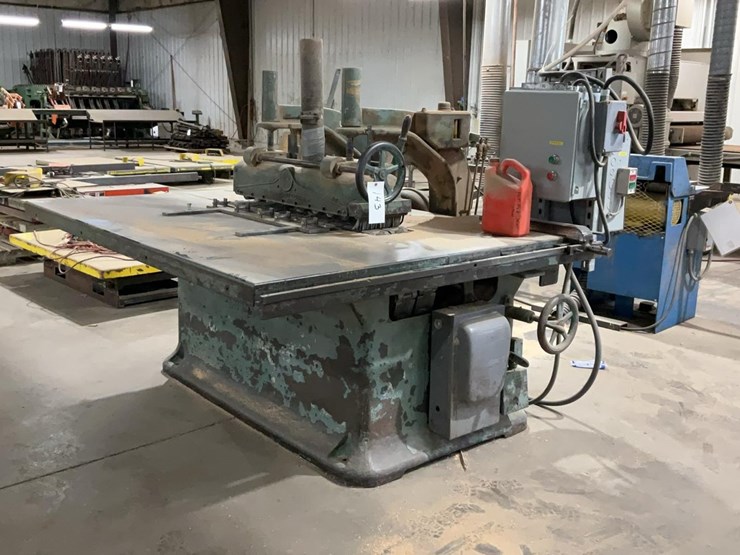 #143-•-diehl-straight-line-ripsaw-image-1