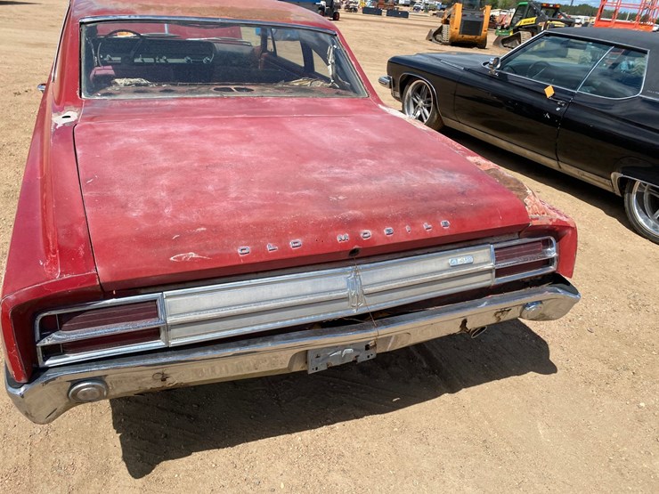 #121-•-1965-oldsmobile-442-(no-title)-(nitke-yard-mosinee,-wi)-image-20