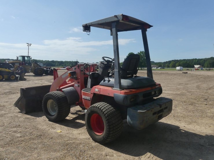 kubota-r520s-image-4