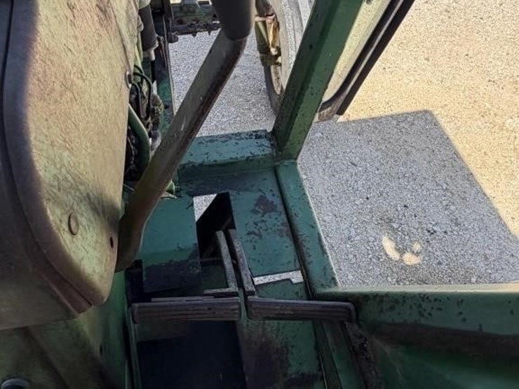 john-deere-4020-image-22