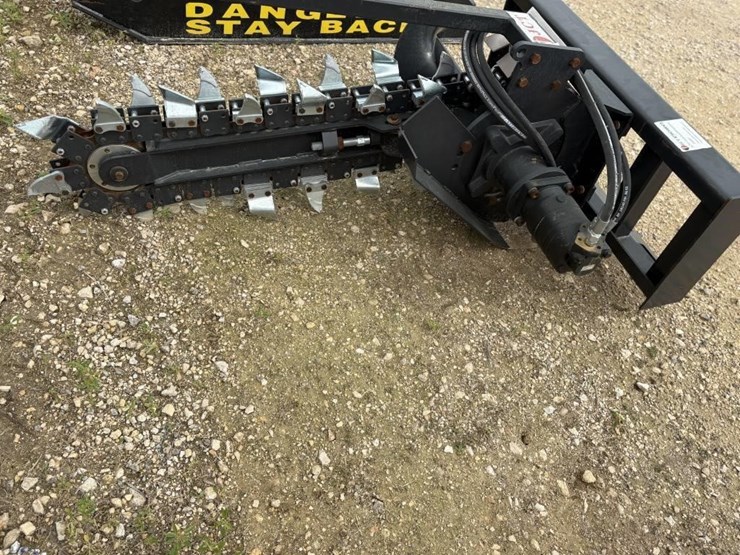 l1---unused-jct-trencher-skid-steer-connection-image-4