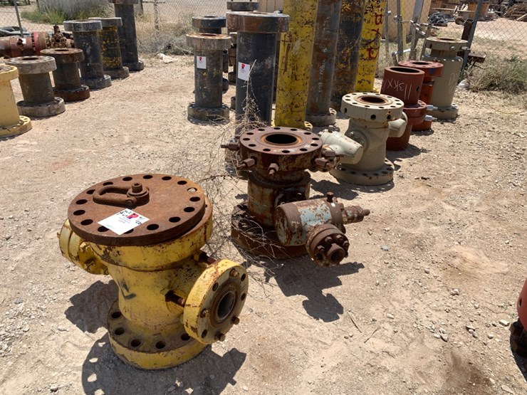 (6x)-7-1/16-10k-fluid-crosses-w/(4)-2-9/16-5k-gates-valves-image-1