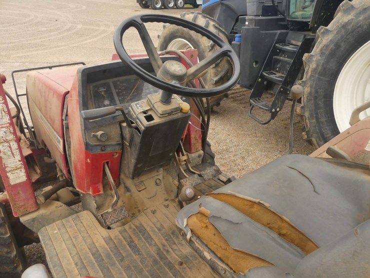 massey-ferguson-1440v-image-13