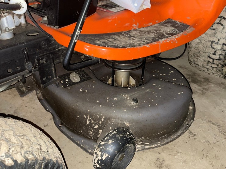 husqvarna-lta-18538-lawn-tractor-image-4