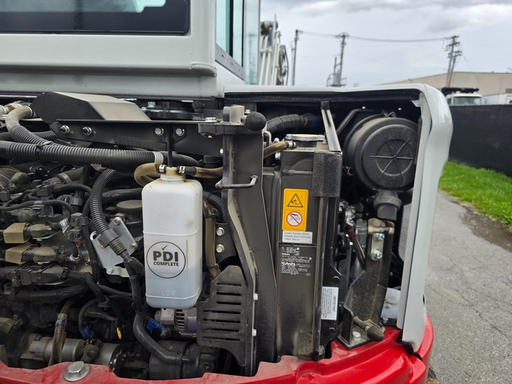 #24032-•-2024-takeuchi-tv350r-excavator-image-72