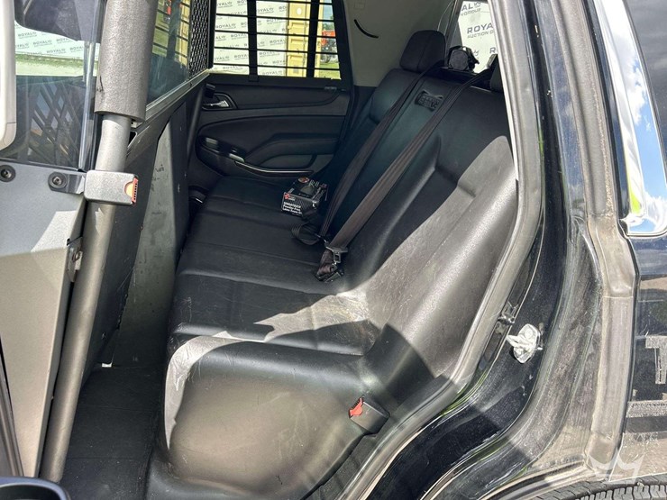 2019-chevrolet-tahoe-image-25