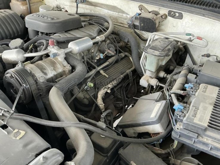 1999-chevrolet-2500-image-14