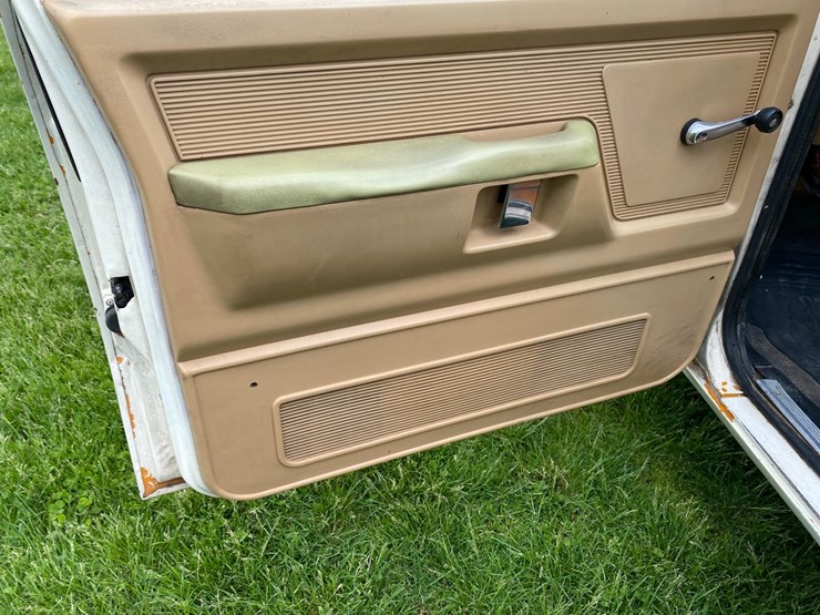 1985-dodge-150-image-26