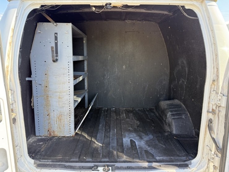 2014-ford-cargo-image-20