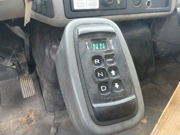 2012-international-durastar-4300-image-15