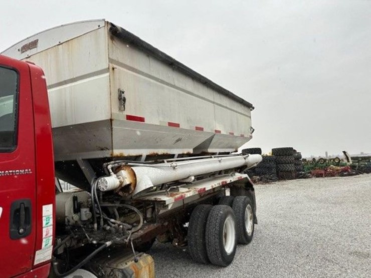 2006-case-ih-8600-image-31