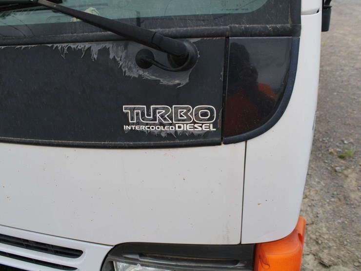 2005-isuzu-nqr-image-16