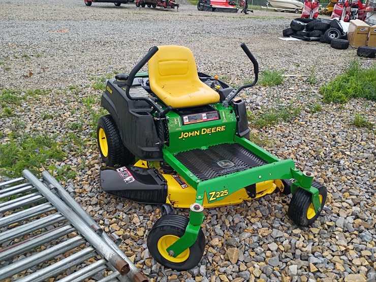 2009-john-deere-z225-image-7