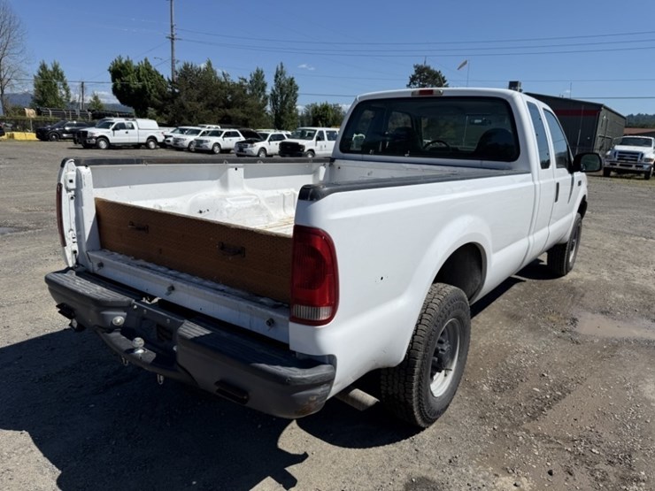2002-ford-f250-xl-image-4