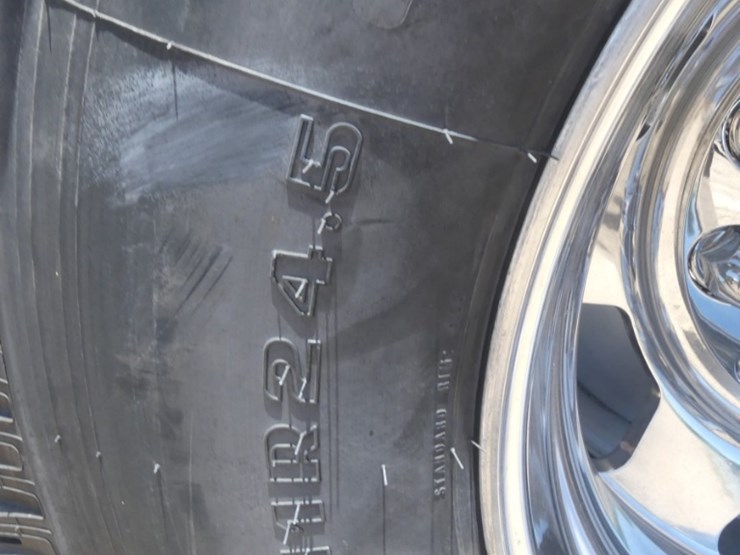 2015-kenworth-t800-image-7