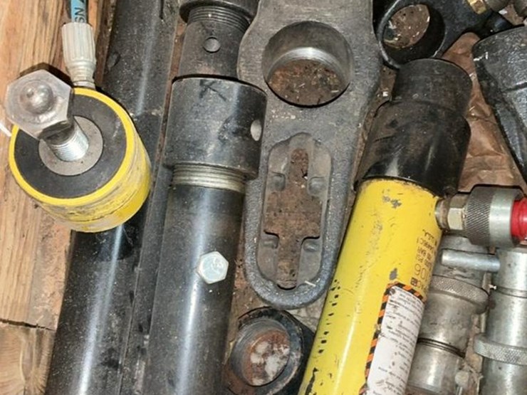 #104-•-enerpac-p-392-hydraulic-ram-image-14