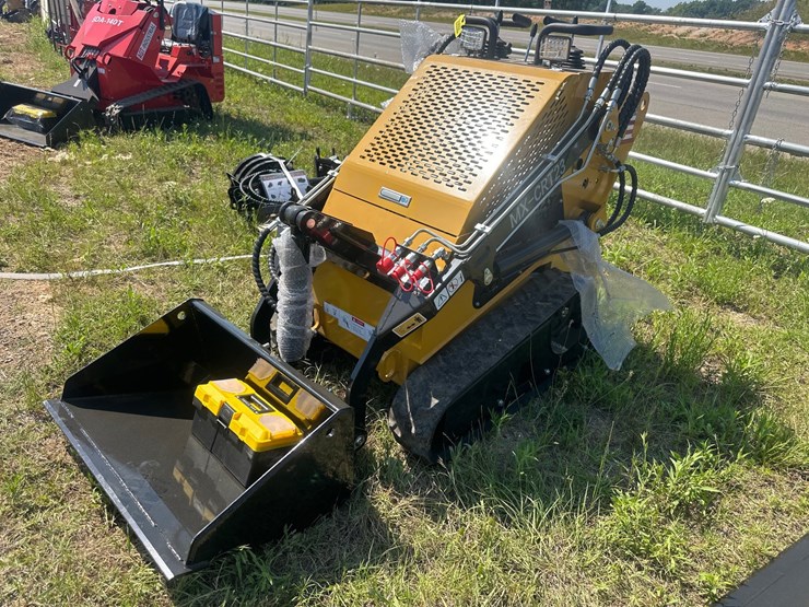 #20692-•-new-agt-mx-crt23-mini-skid-steer-image-3