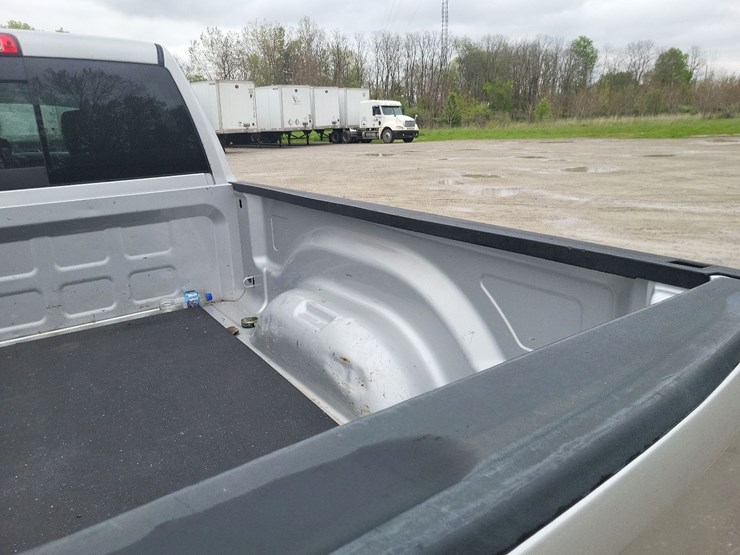 2014-dodge-1500-image-41
