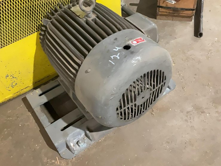 #124-•-montgomery-hog-grinder-image-14