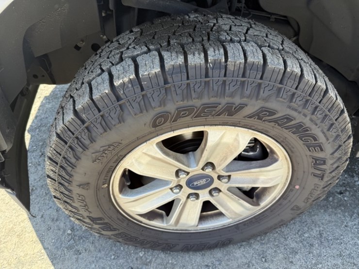 2018-ford-f150-xlt-image-15