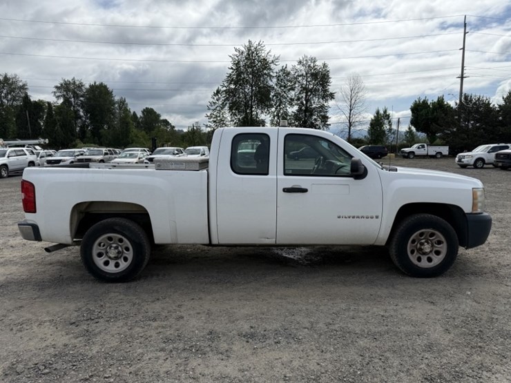 2008-chevrolet-silverado-1500-image-3