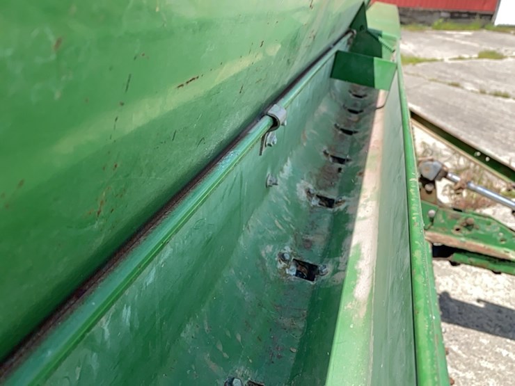 john-deere-8300-image-21