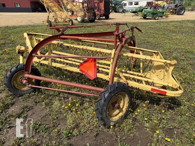 new-holland-256-image-3