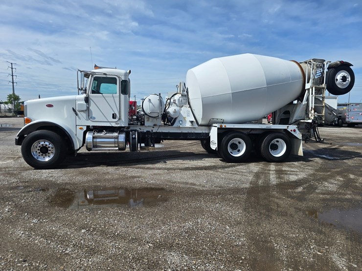 2014-peterbilt-365-image-8