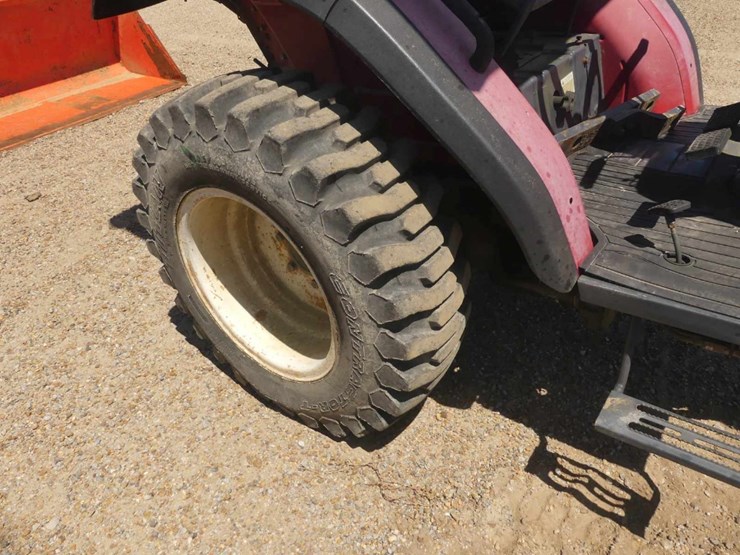 mahindra-2310-image-9