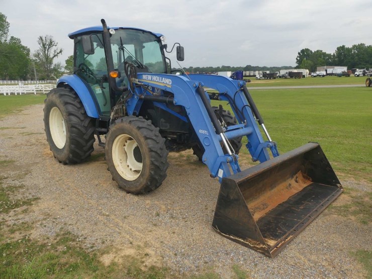 new-holland-t4.95-image-2