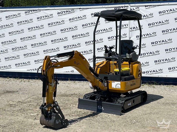 mini-excavator-image-1