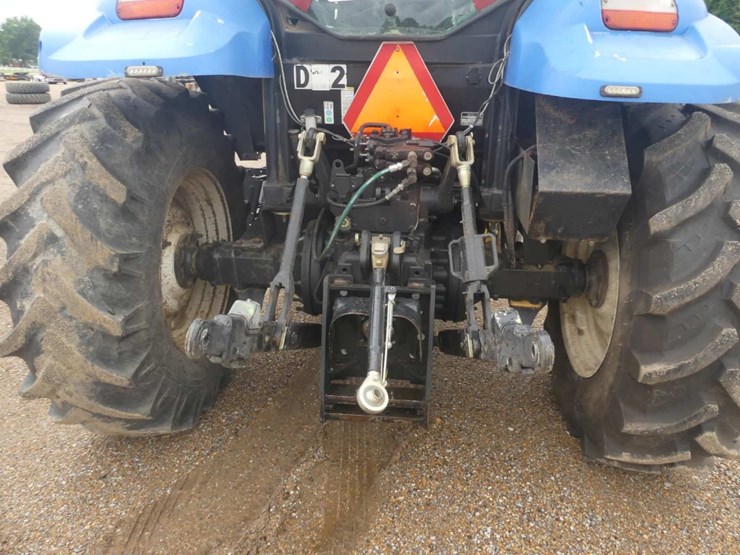 2006-new-holland-ts110a-image-4