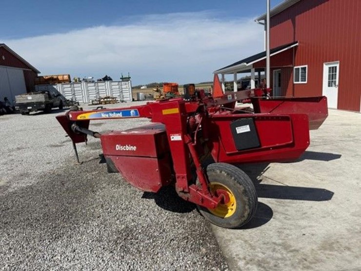 2015-new-holland-7230-discbine-image-48
