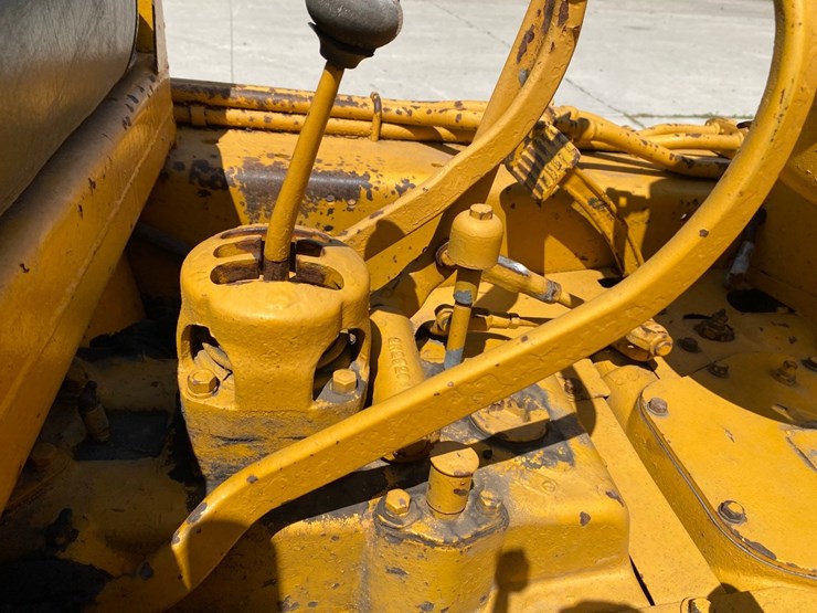 caterpillar-d4-image-17