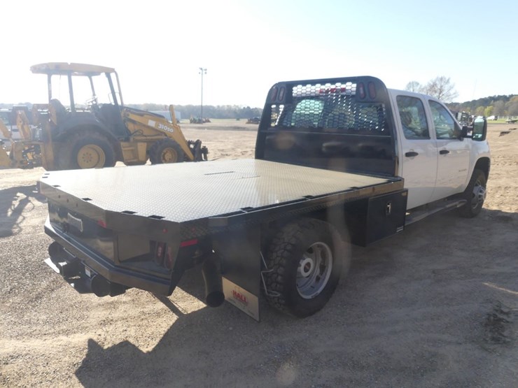 2013-gmc-3500-image-3