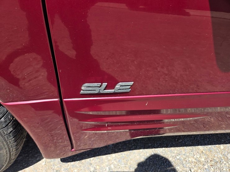 2003-pontiac-bonneville-sle-car-image-5