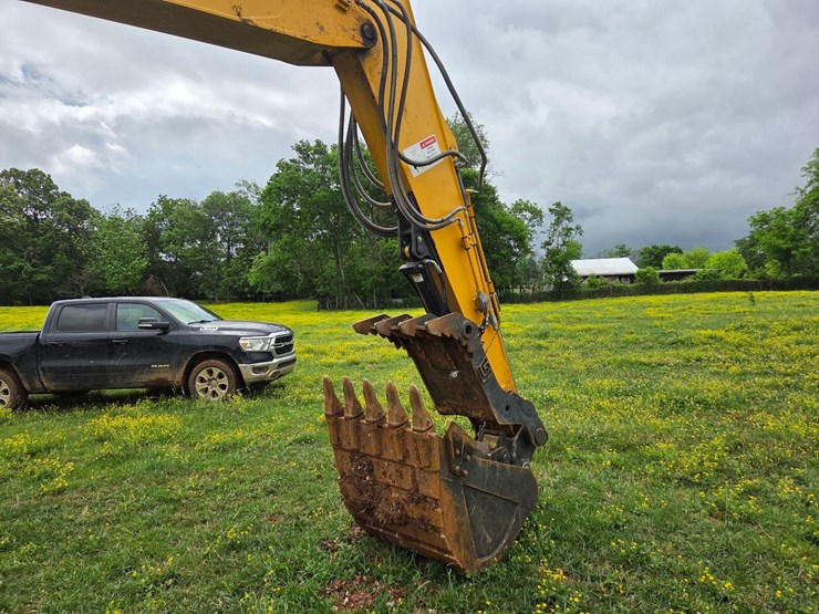 2022-liugong-excavator---only-318-hours-image-30