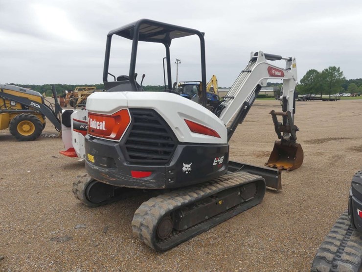 2024-bobcat-e48-image-3