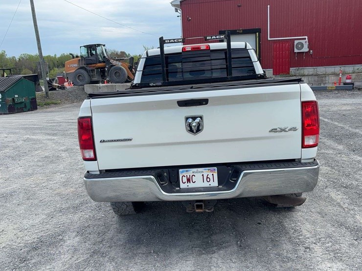 2016-dodge-1500-image-4
