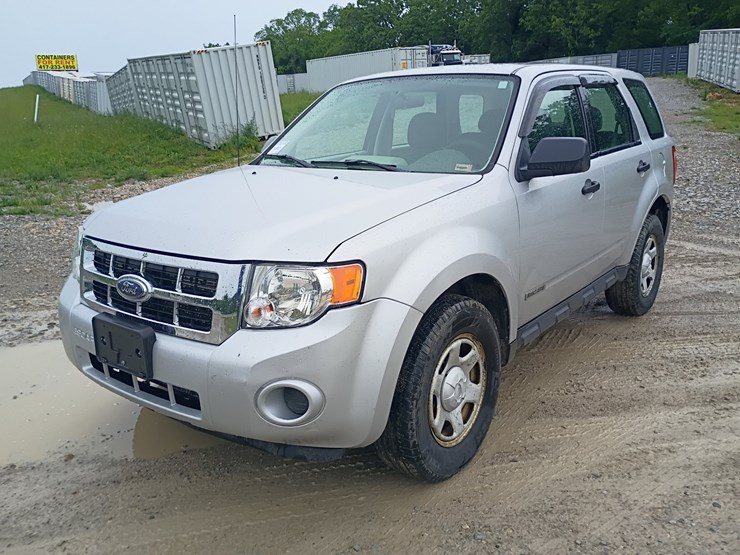 2008-ford-escape-image-1
