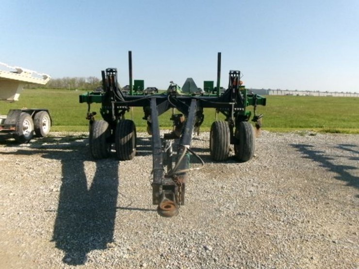2003-john-deere-2100-image-2