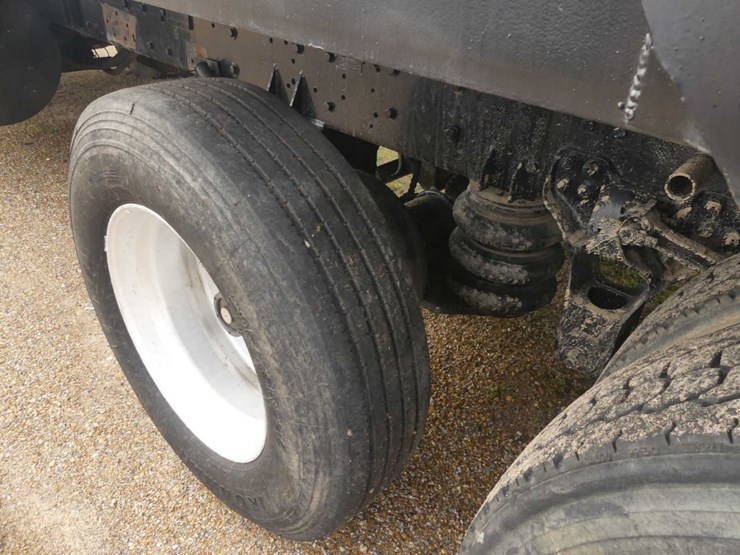 2009-kenworth-t800-image-8