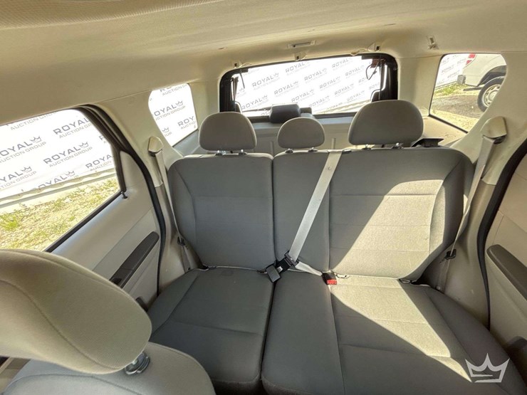 2008-ford-escape-image-15