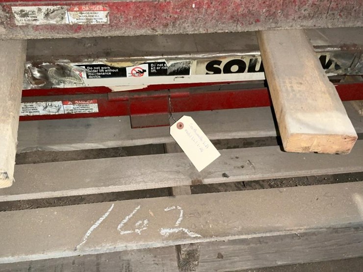 #162-•-southworth-lift-tables-image-6