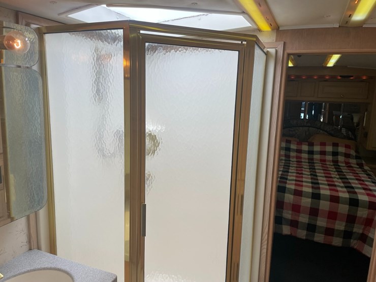#40221-•-1994-holiday-rambler-s/a-motor-home-vin:-4s7nt9k0xrc015680-image-32