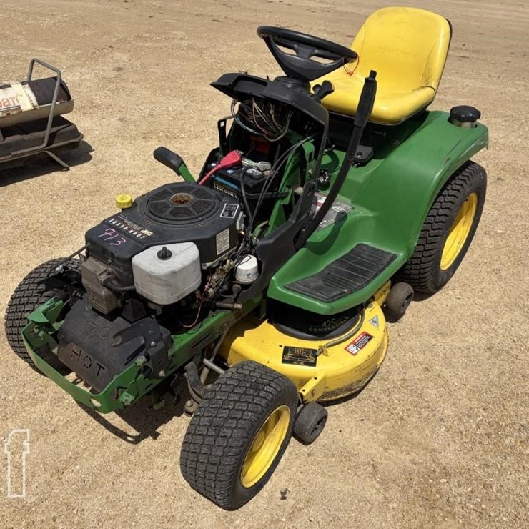 JOHN DEERE GT225