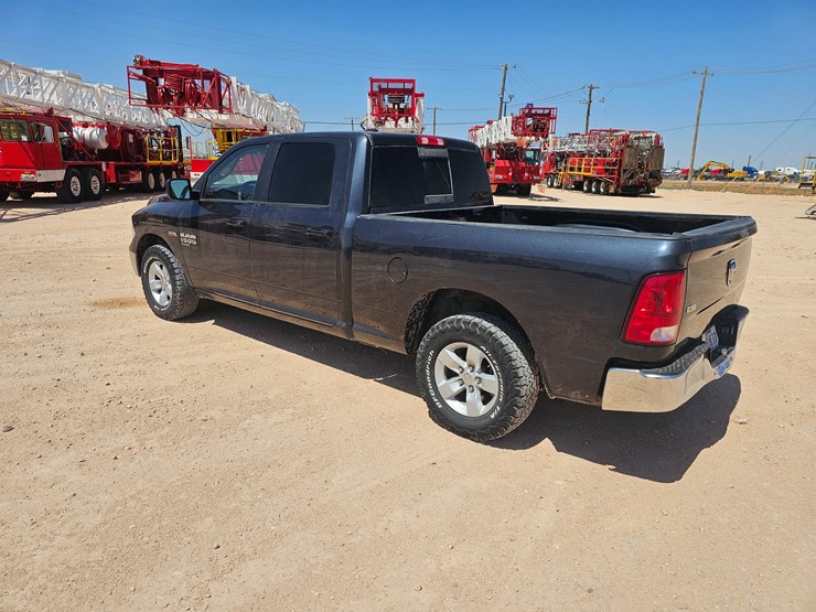 2019-ram-1500-classic-image-2