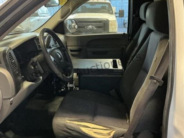 2012-chevrolet-silverado-1500-image-22