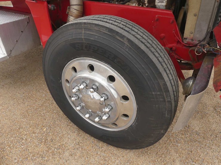 1980-peterbilt-359-image-12