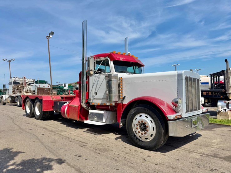 1999-peterbilt-379-image-3